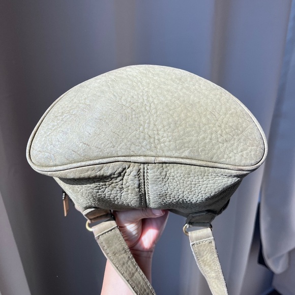 ON HOLD vintage coach sonoma fishing creel in SAGE nubuc suede - Picture 5 of 9